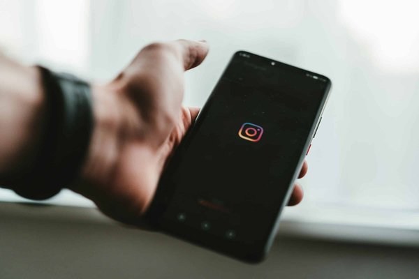 What Are the Best Instagram Video Tactics for UK Adventure Travel Companies?